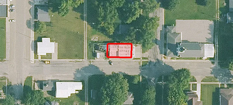 300 2nd St