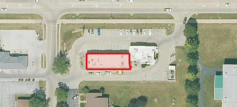 621 Le Claire Rd