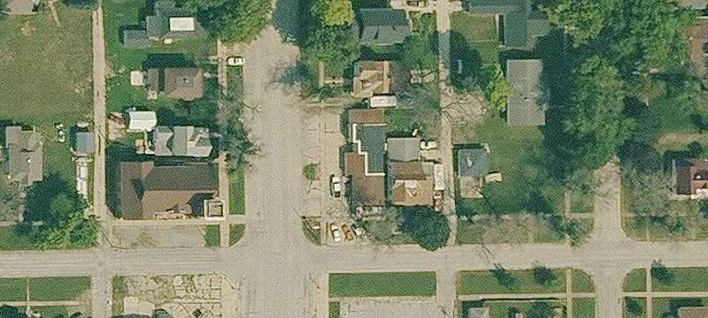 302 Main St