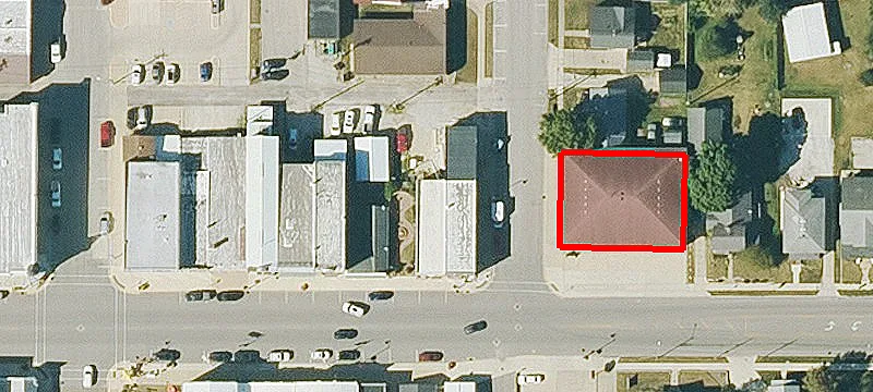 120 1st St