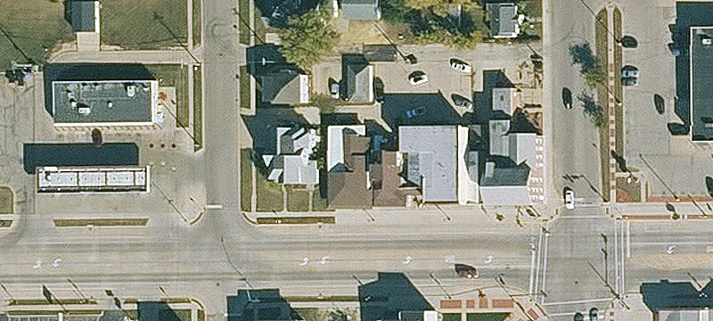 416 Bremer Ave