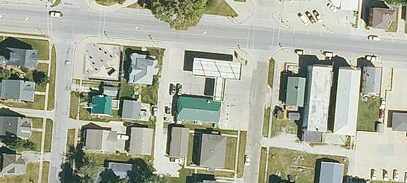 301 Main St