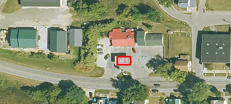 748 Main St