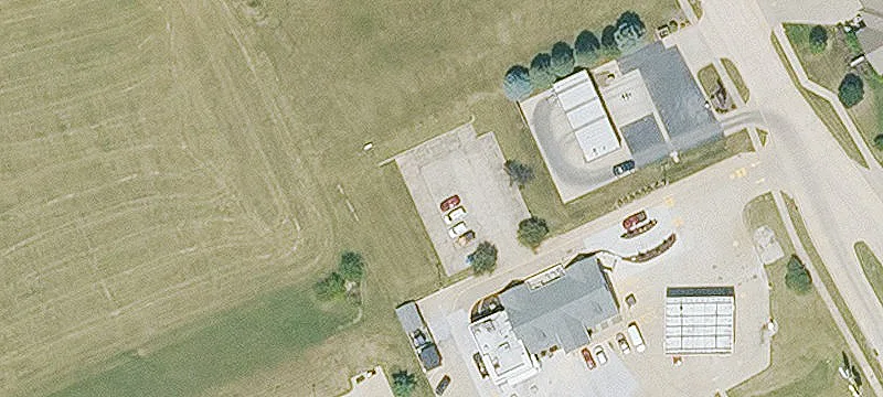 Le Claire, IA 52753