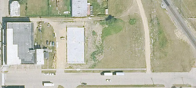 122 3rd S Ave