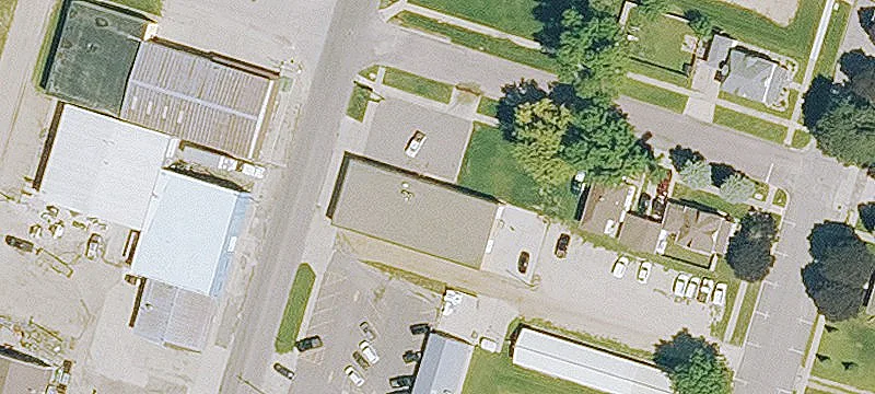 711 2nd Ave
