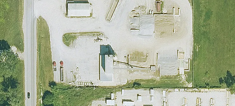 1911 Main St