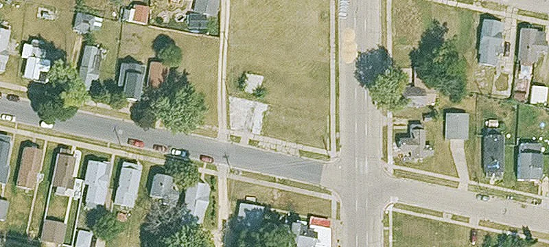 200 4th St