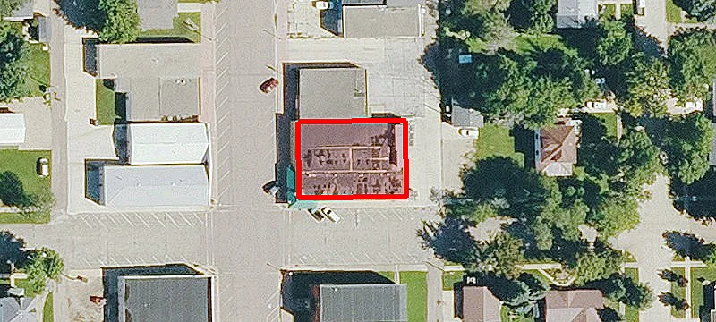 302 Main St