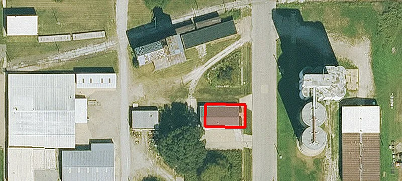 1025 Tama St