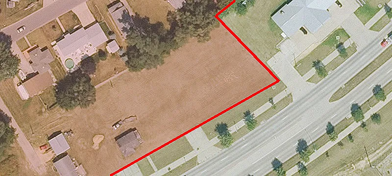 2502 Camanche Ave