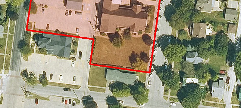 305 Main St