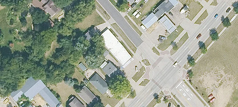 2100 Camanche Ave