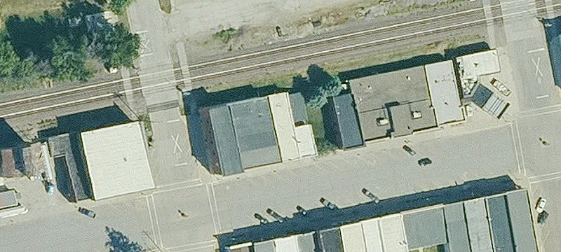 121 Main W St