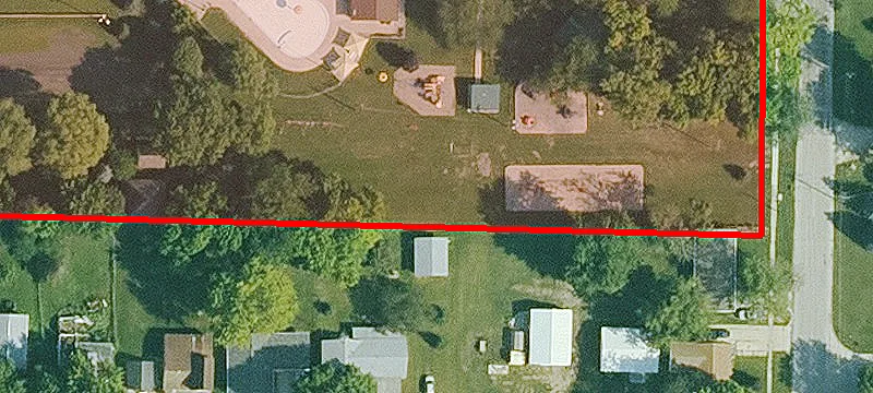 1900 Main St