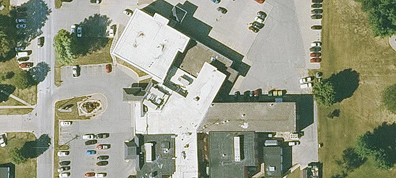 Vinton, IA 52349