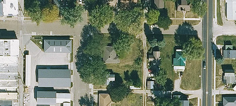 706 Adams St