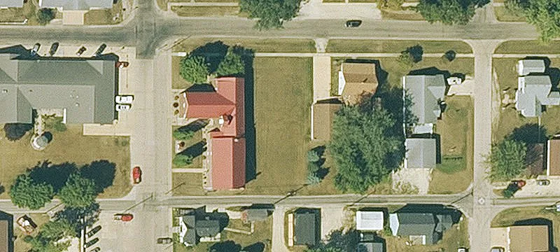 202 Frst St