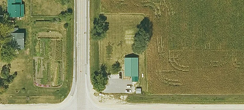 1198 Fairbank Amish Blvd
