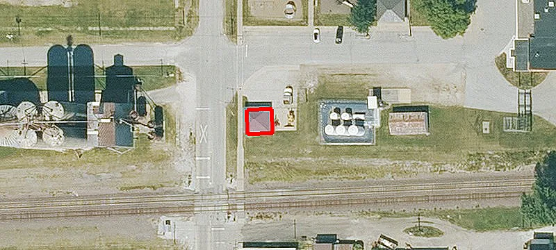 320 Locust St