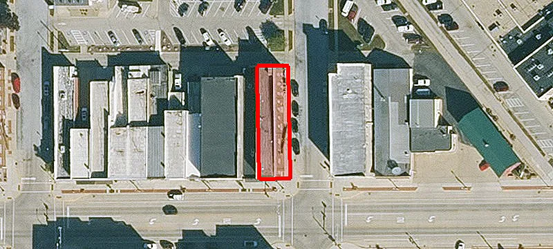 221 Bremer Ave