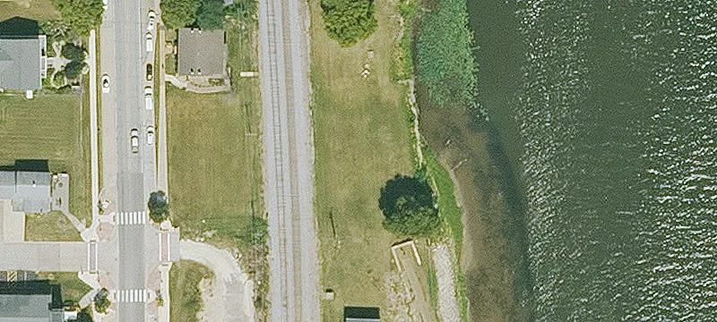 Le Claire, IA 52753