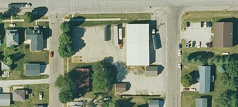 411 Main St