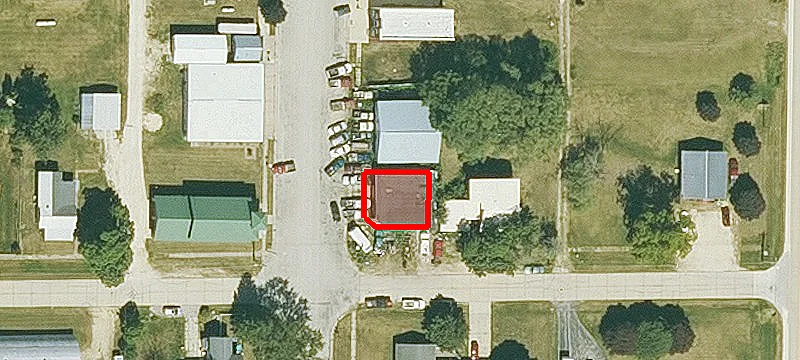 300 Main St