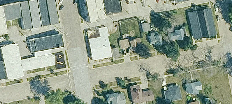 105 2nd SE St