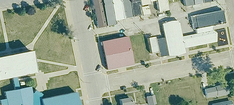 121 2nd SW St
