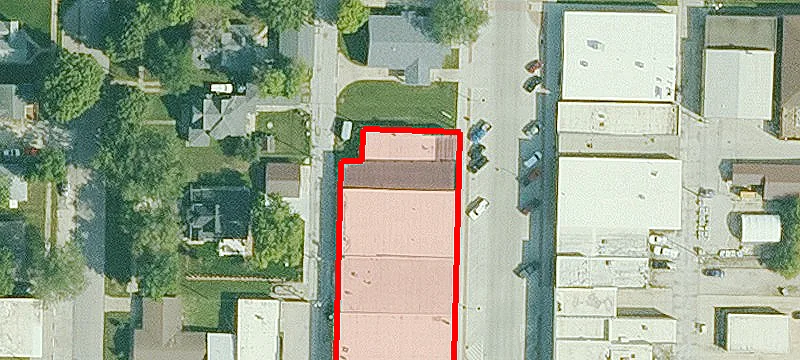 1016 Main St