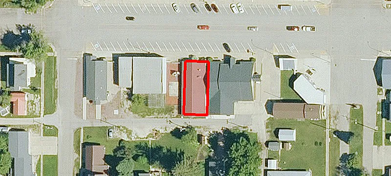 121 2nd St