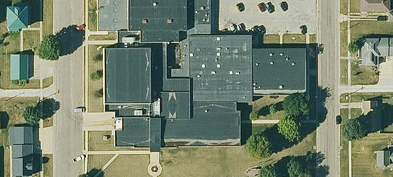 300 Main St