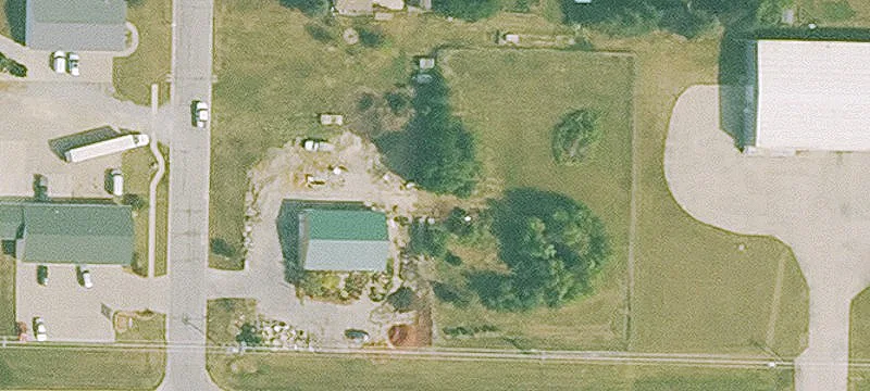 1325 Iowa W Ave