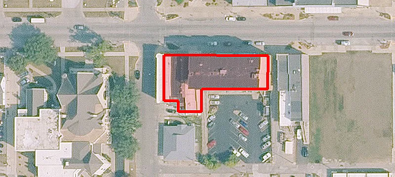 132 Main St