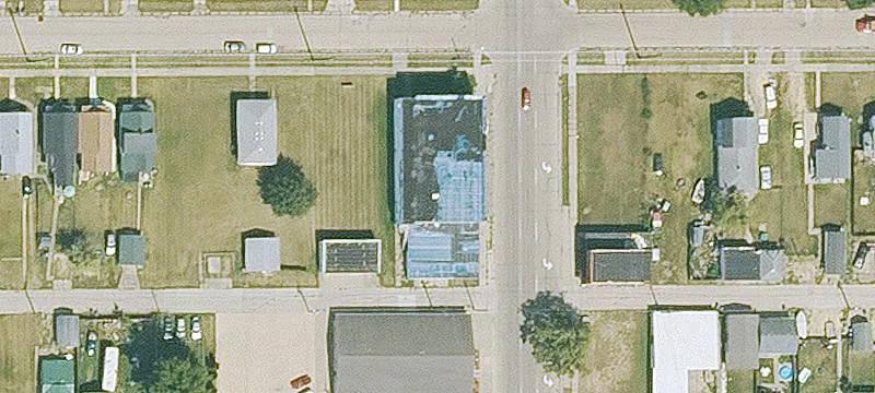 100 4th St