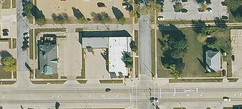 1002 Bremer Ave