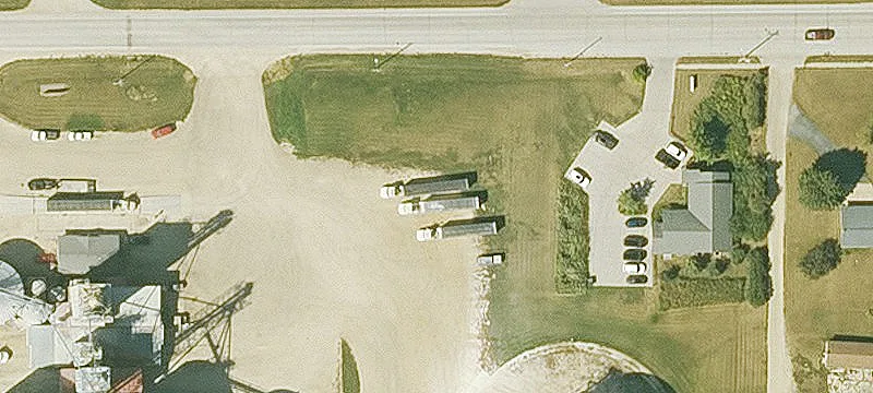 Edgewood, IA 52042
