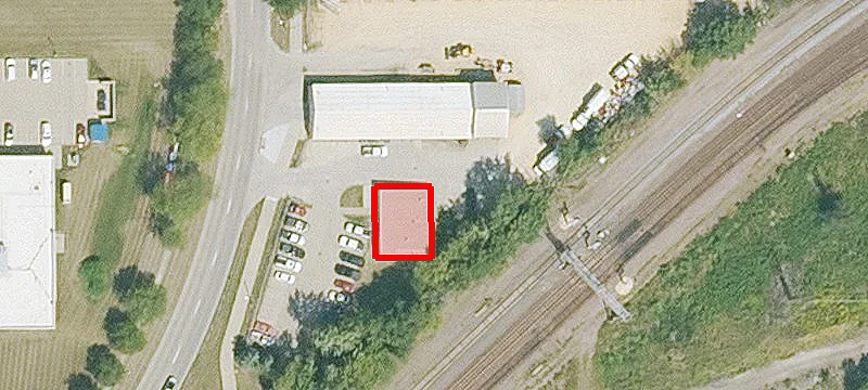 925 3rd St