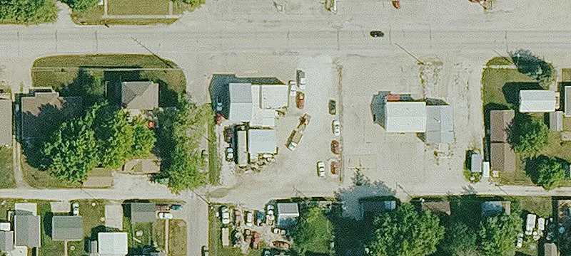 749 High St