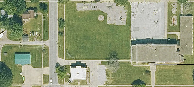 727 Mamie Eisenhower Ave