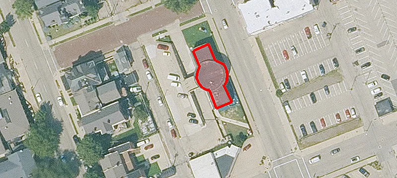 1275 Main St
