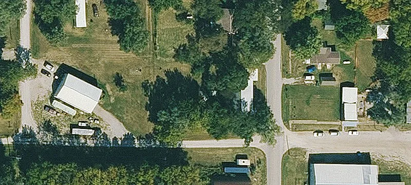 2357 Ginkgo Ave
