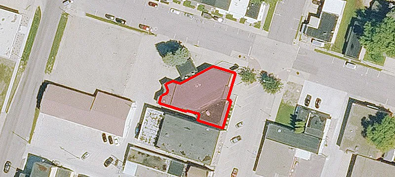 808 3rd Ave