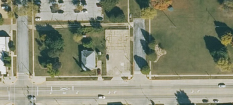 902 Bremer Ave