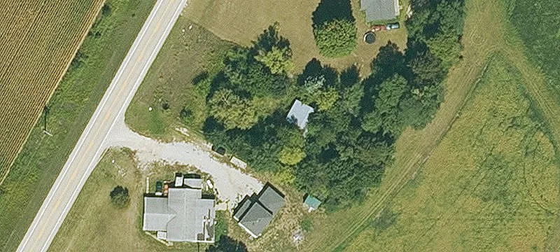 2630 Racine Ave