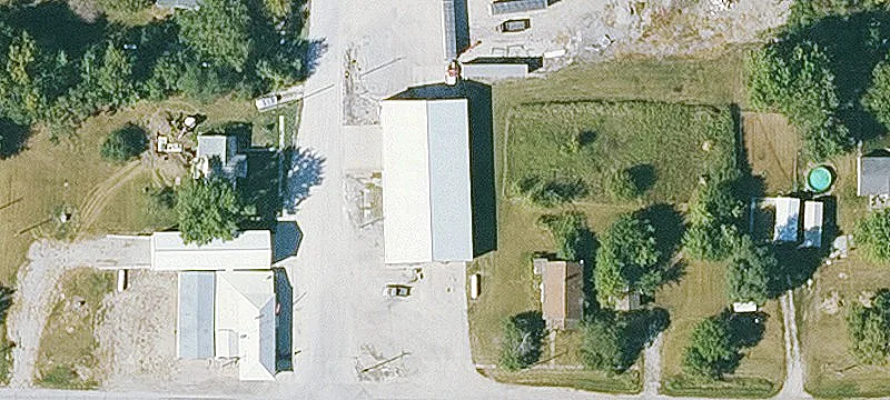 Bloomfield, IA 52537