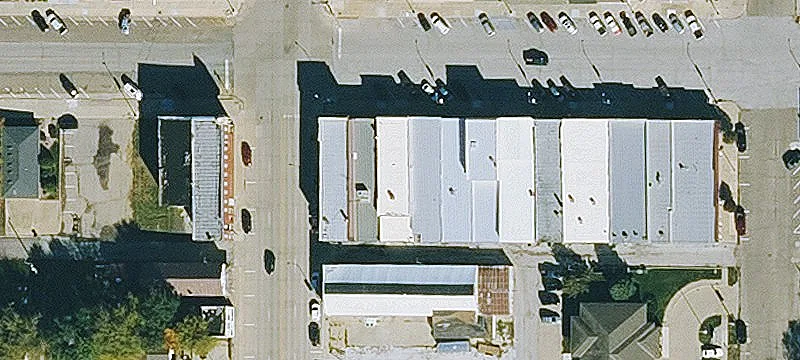 406 Main St