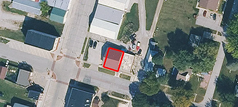 305 Ctr St