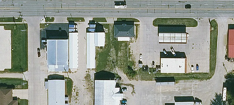 1424 Main St